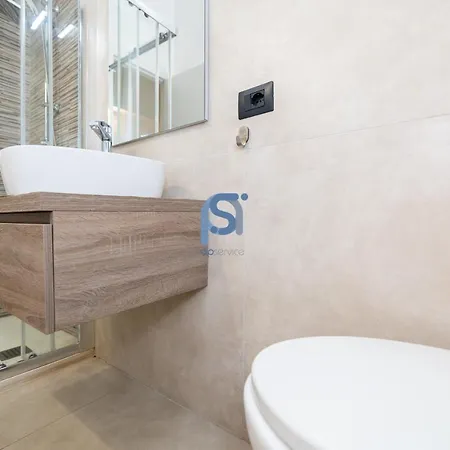 Al Posto Giusto - Self Check In * تْشيفالو