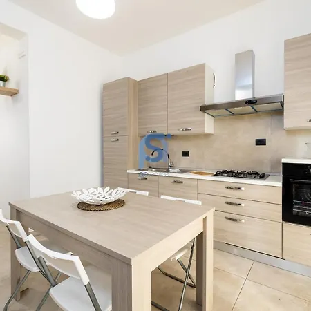 Al Posto Giusto - Self Check In * Cefalù